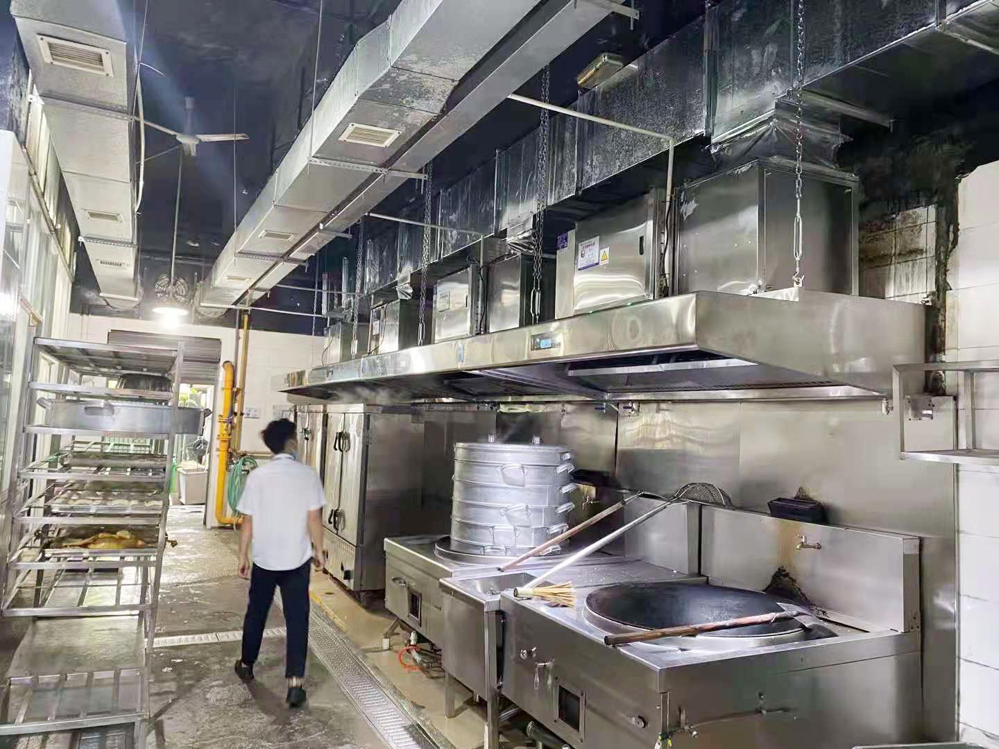 食堂麻豆91精品91久久久设备工程