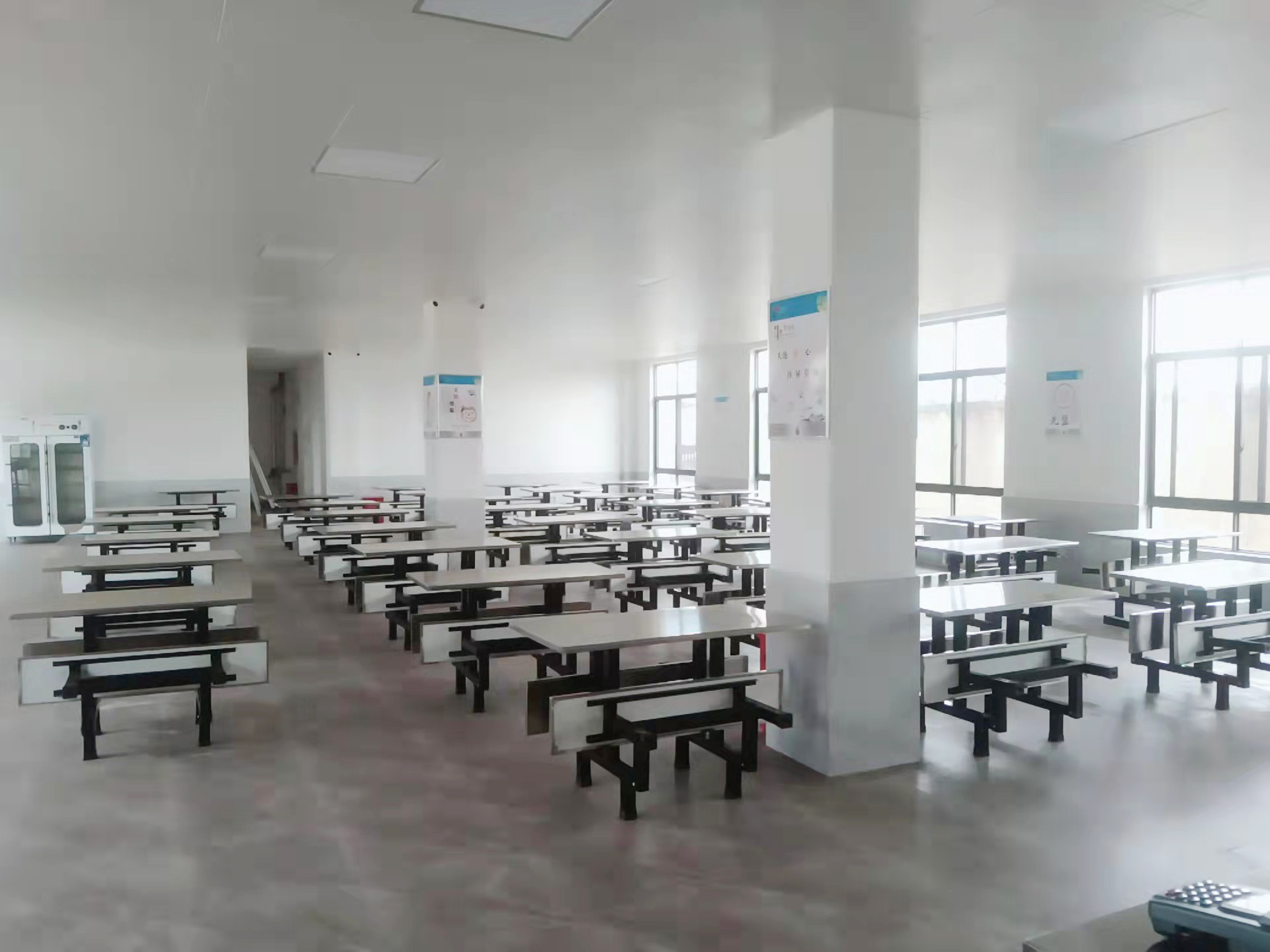 大型学校麻豆91精品91久久久设备